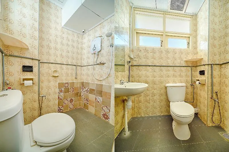 Hotel Oyo 89645 Ong'S Court George Town