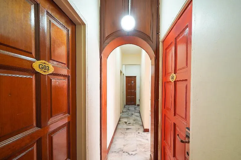 **  Oyo 89645 Ong'S Court Ξενοδοχείο Τζωρτζ Τάουν Μαλαισία
